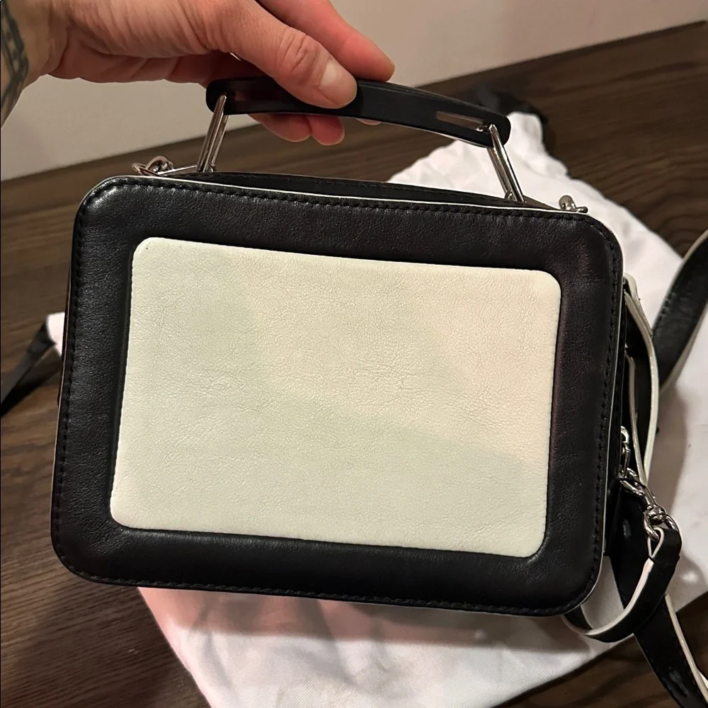 Marc Jacob’s Purse - Picture 3 of 4